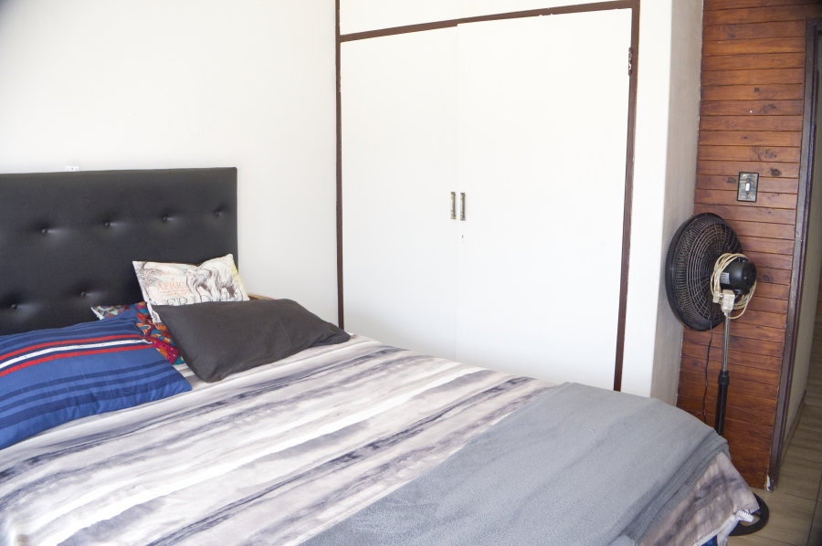 3 Bedroom Property for Sale in Farrarmere Gauteng