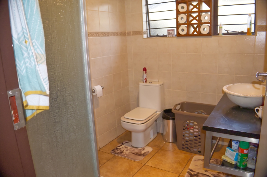 3 Bedroom Property for Sale in Farrarmere Gauteng