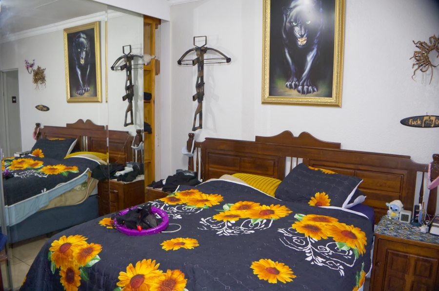 3 Bedroom Property for Sale in Farrarmere Gauteng