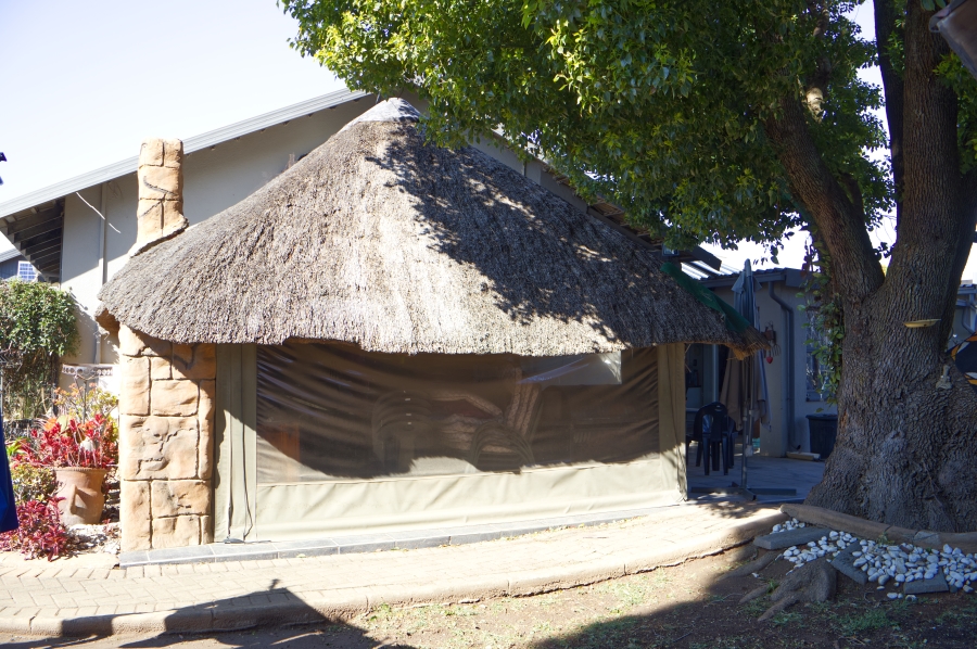 3 Bedroom Property for Sale in Farrarmere Gauteng