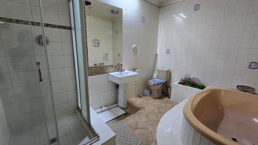 3 Bedroom Property for Sale in Regents Park Gauteng