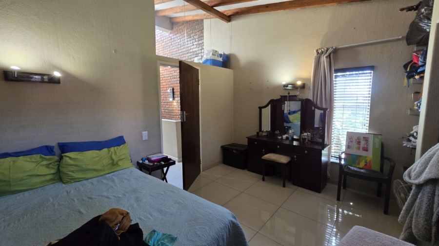 2 Bedroom Property for Sale in The Hill Gauteng