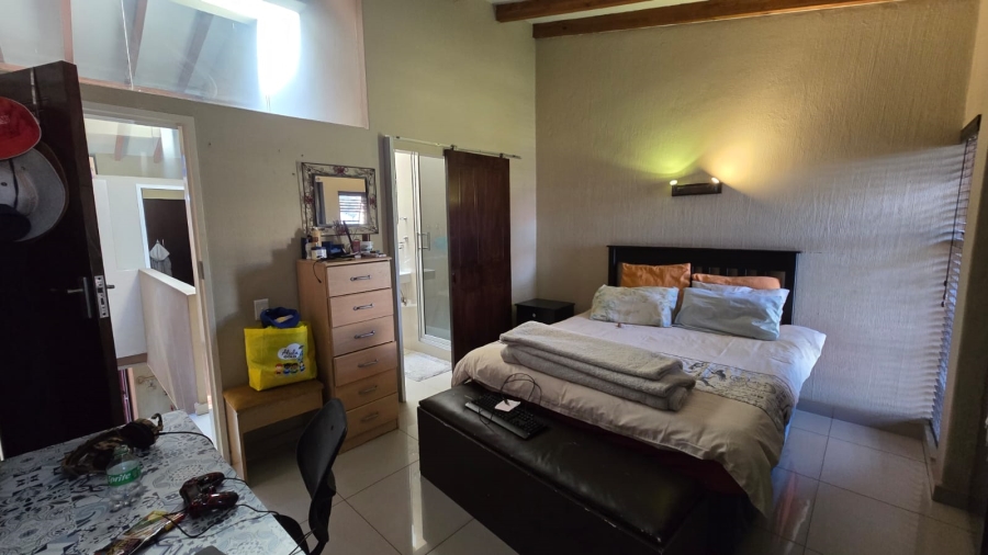2 Bedroom Property for Sale in The Hill Gauteng