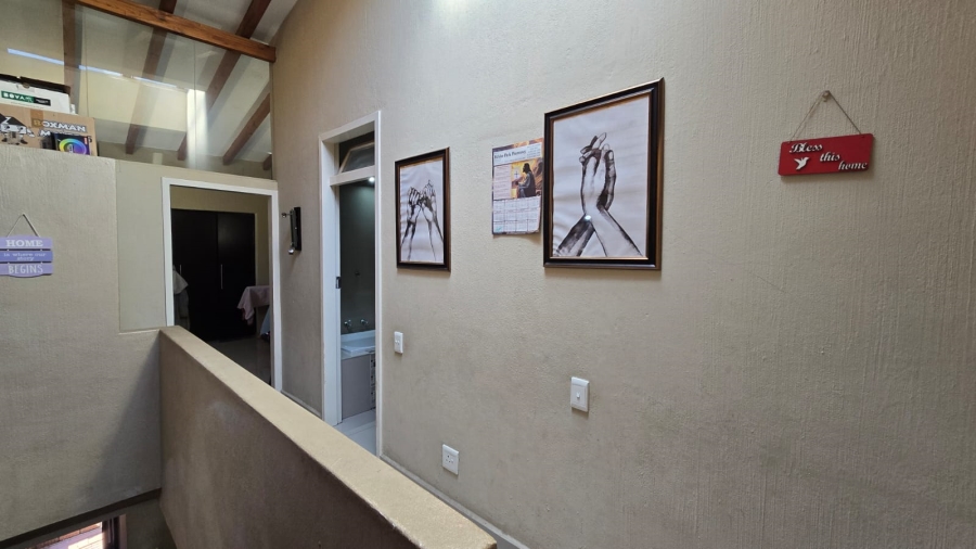 2 Bedroom Property for Sale in The Hill Gauteng