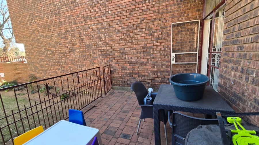 2 Bedroom Property for Sale in The Hill Gauteng