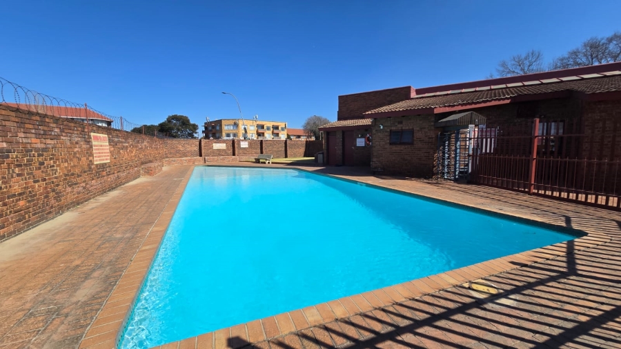 2 Bedroom Property for Sale in The Hill Gauteng