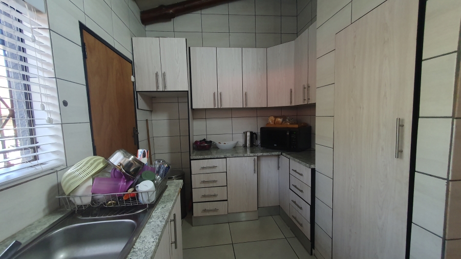 3 Bedroom Property for Sale in Brackendowns Gauteng