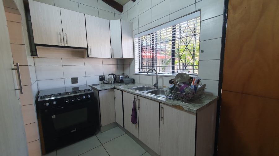 3 Bedroom Property for Sale in Brackendowns Gauteng