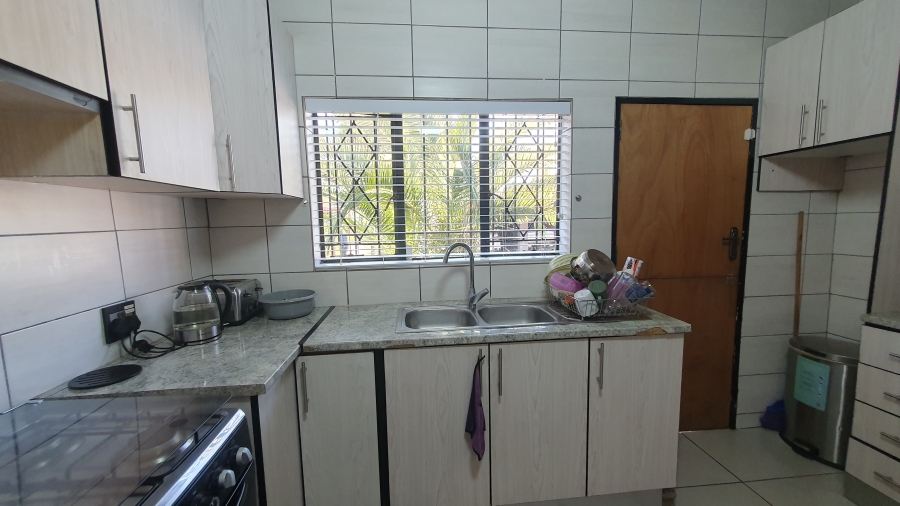 3 Bedroom Property for Sale in Brackendowns Gauteng