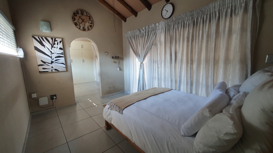 3 Bedroom Property for Sale in Brackendowns Gauteng