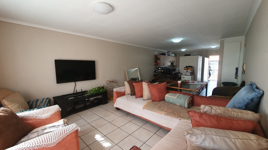 2 Bedroom Property for Sale in New Redruth Gauteng