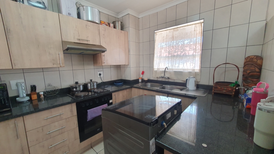 2 Bedroom Property for Sale in New Redruth Gauteng