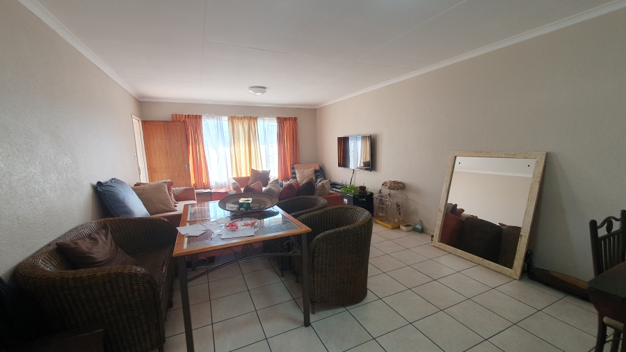 2 Bedroom Property for Sale in New Redruth Gauteng
