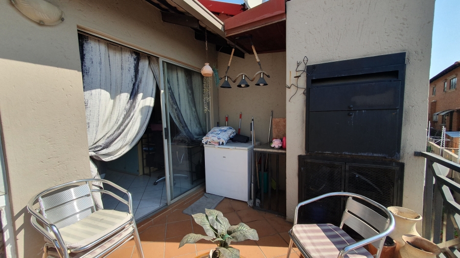 2 Bedroom Property for Sale in South Crest Gauteng