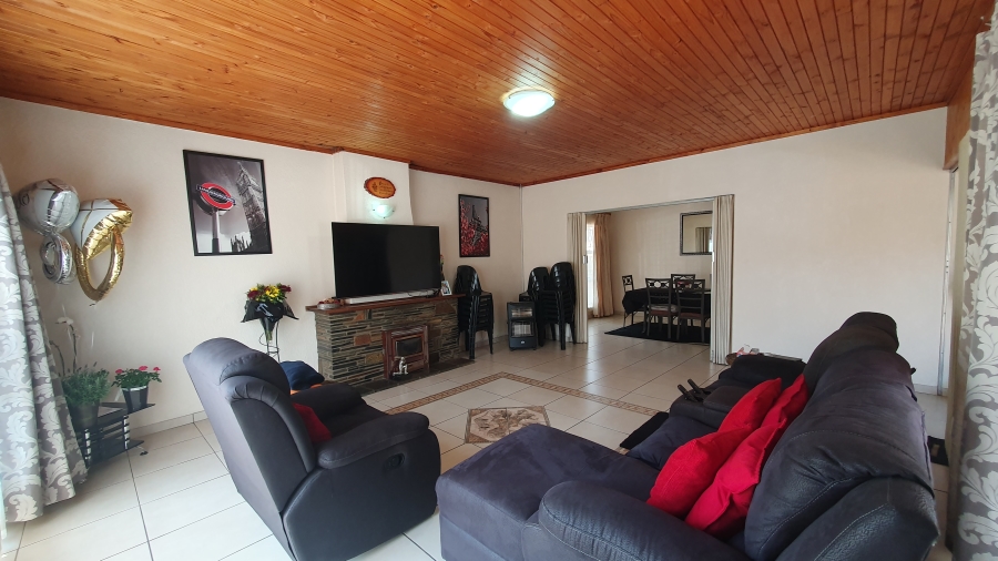 3 Bedroom Property for Sale in Risana Gauteng
