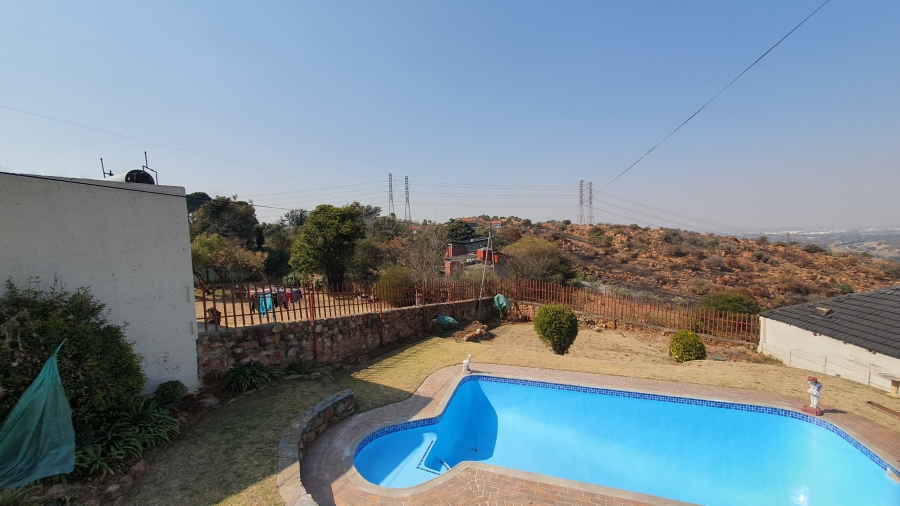 3 Bedroom Property for Sale in Risana Gauteng