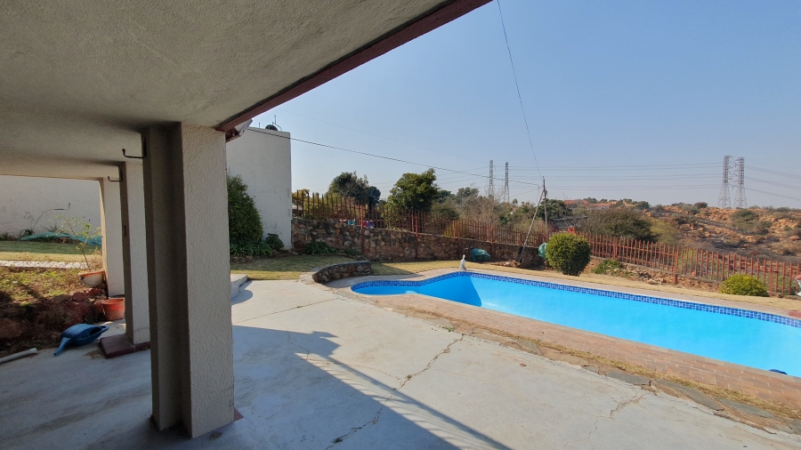 3 Bedroom Property for Sale in Risana Gauteng
