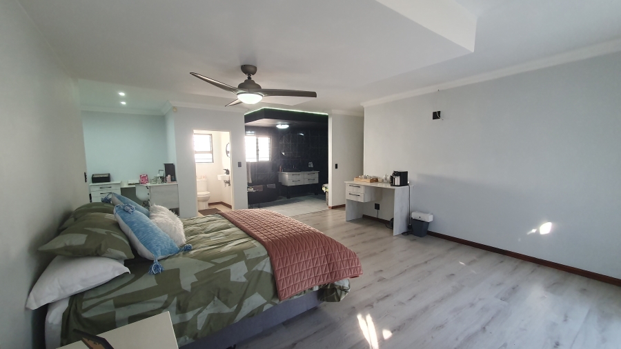 4 Bedroom Property for Sale in Brackenhurst Gauteng