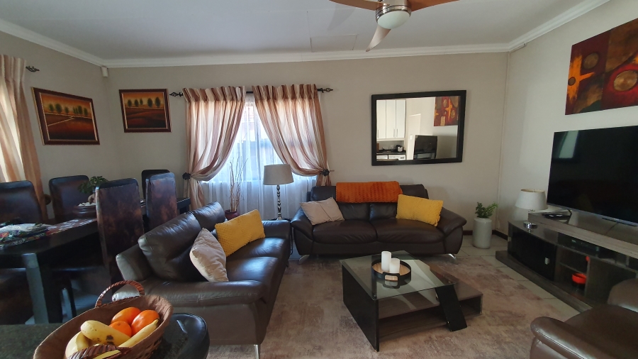 4 Bedroom Property for Sale in Brackenhurst Gauteng