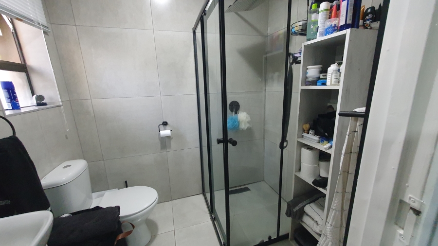 4 Bedroom Property for Sale in Brackenhurst Gauteng
