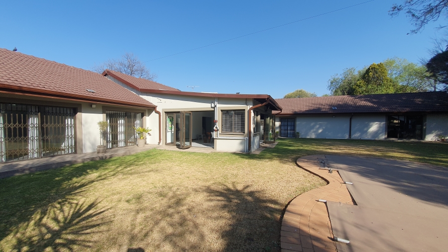 4 Bedroom Property for Sale in Brackenhurst Gauteng