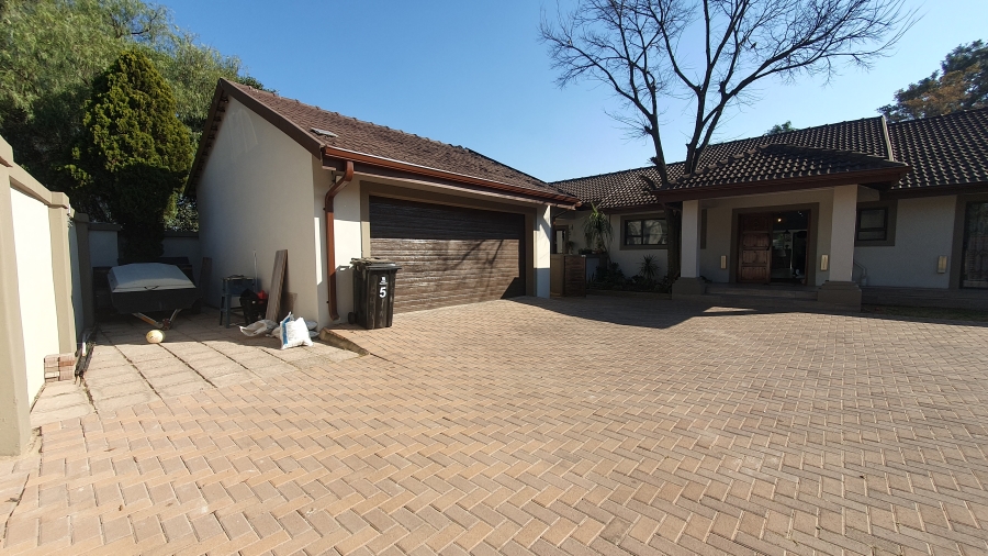 4 Bedroom Property for Sale in Brackenhurst Gauteng