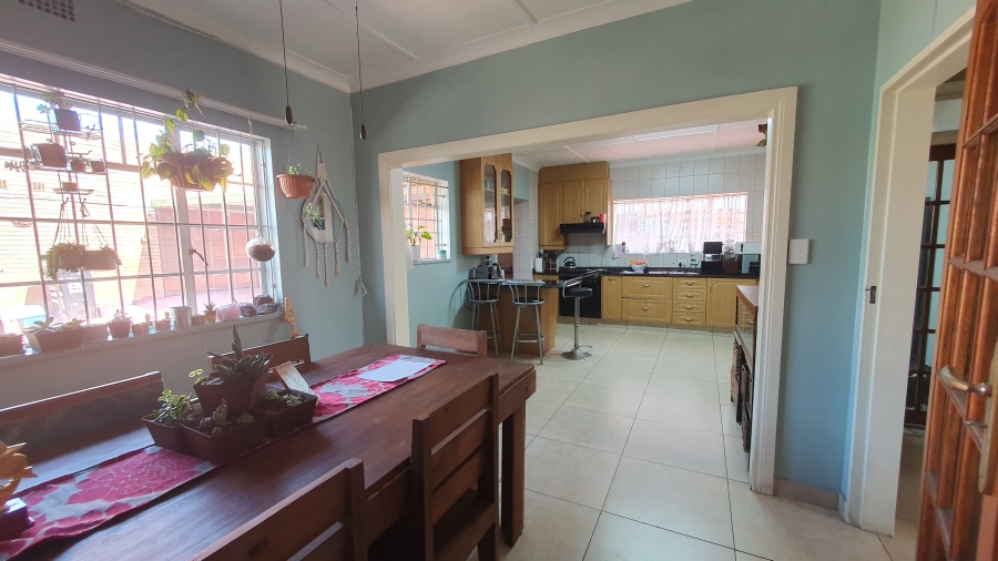 3 Bedroom Property for Sale in Linmeyer Gauteng