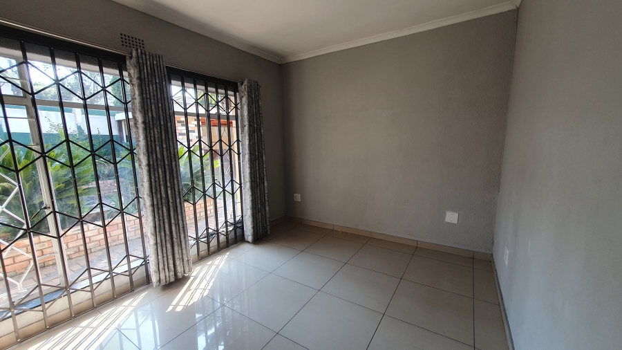 3 Bedroom Property for Sale in Brackendowns Gauteng