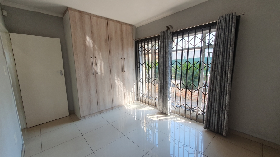 3 Bedroom Property for Sale in Brackendowns Gauteng