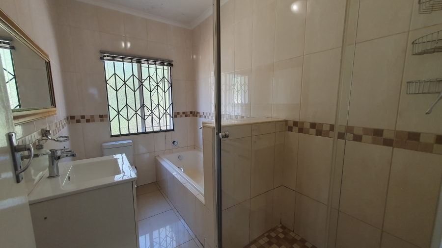3 Bedroom Property for Sale in Brackendowns Gauteng