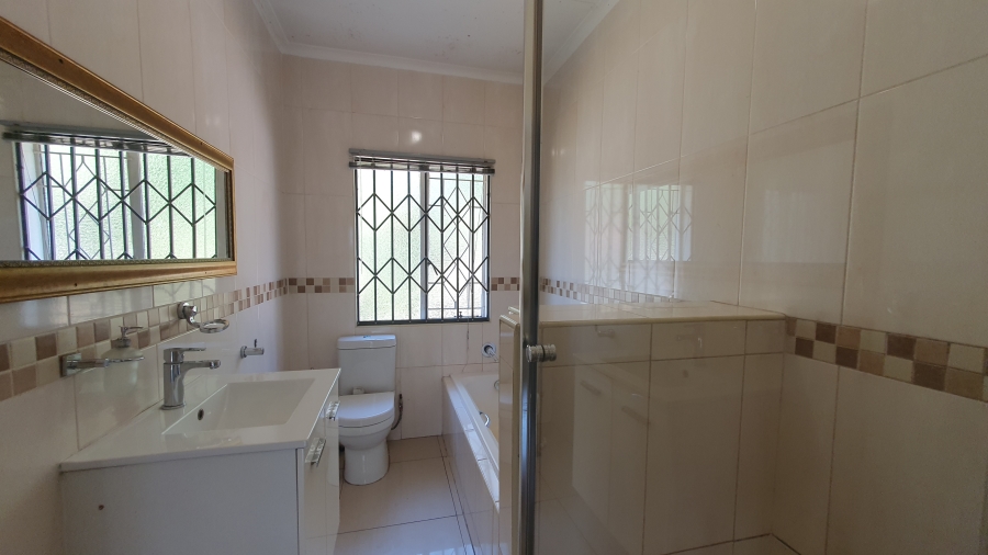 3 Bedroom Property for Sale in Brackendowns Gauteng