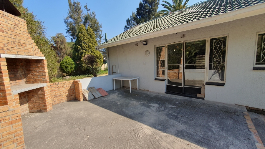 3 Bedroom Property for Sale in Brackendowns Gauteng