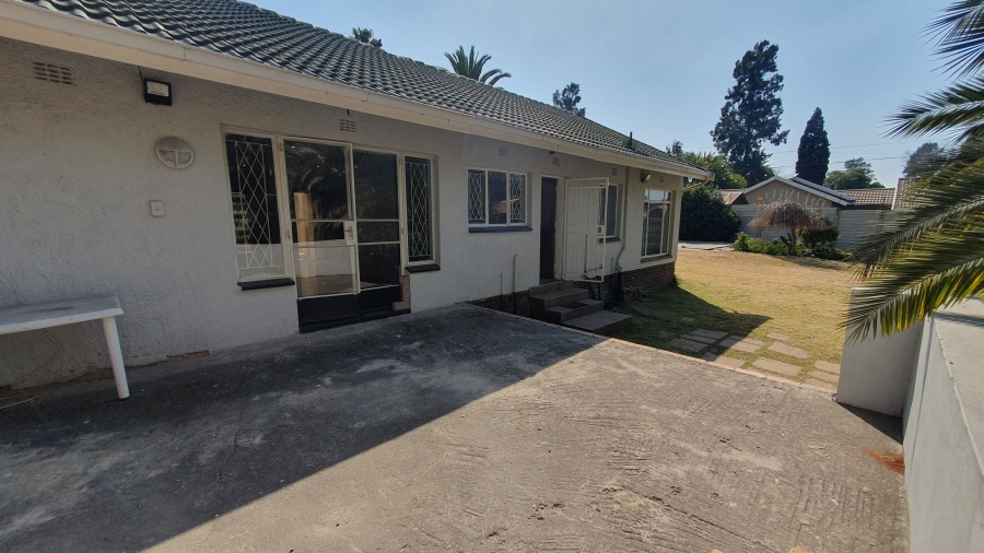 3 Bedroom Property for Sale in Brackendowns Gauteng