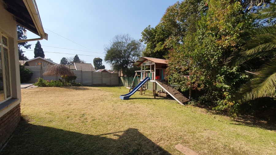 3 Bedroom Property for Sale in Brackendowns Gauteng