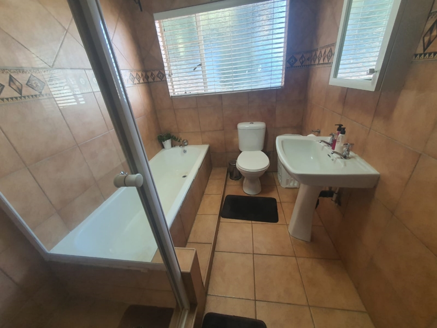4 Bedroom Property for Sale in Randhart Gauteng