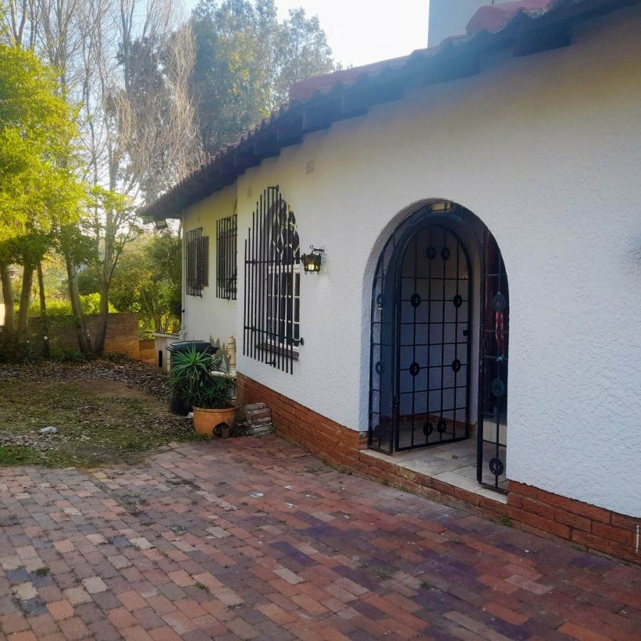 To Let 4 Bedroom Property for Rent in Bryanston Gauteng
