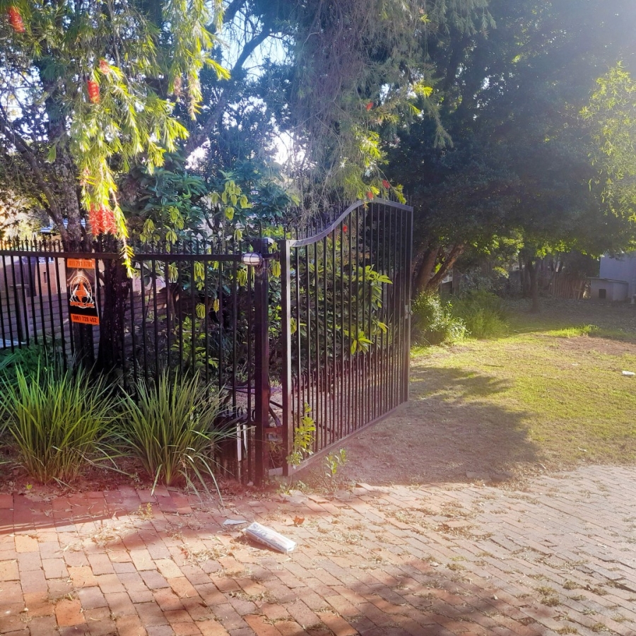 To Let 4 Bedroom Property for Rent in Bryanston Gauteng
