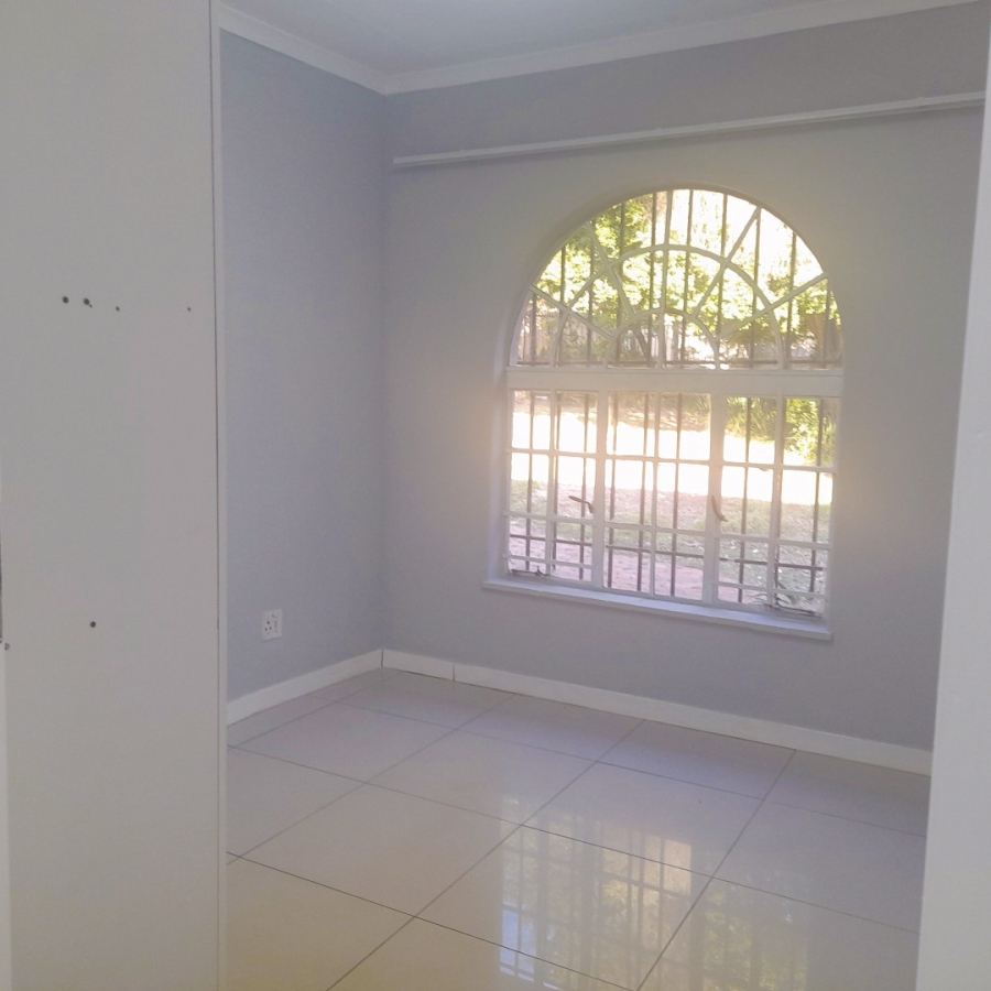 To Let 4 Bedroom Property for Rent in Bryanston Gauteng