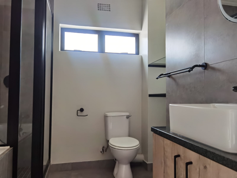 To Let 2 Bedroom Property for Rent in Waverley Gauteng