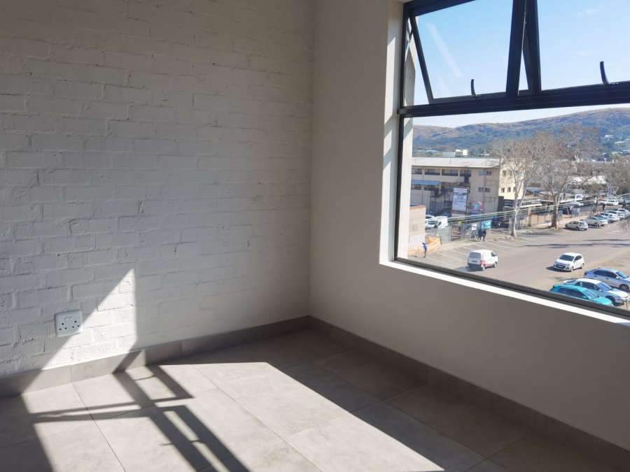 To Let 2 Bedroom Property for Rent in Waverley Gauteng