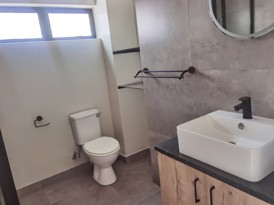To Let 2 Bedroom Property for Rent in Waverley Gauteng