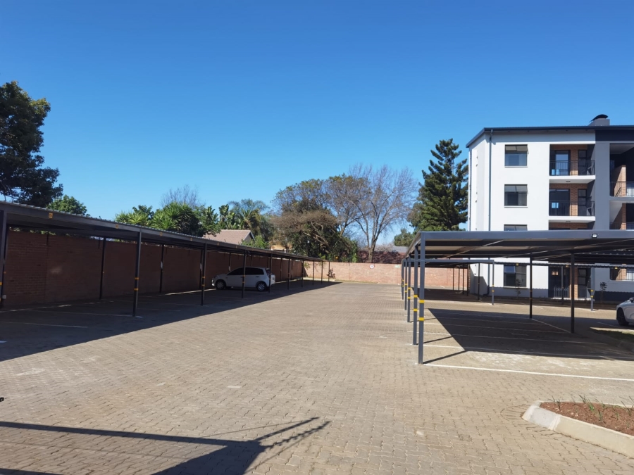 To Let 2 Bedroom Property for Rent in Waverley Gauteng