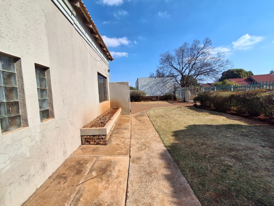 3 Bedroom Property for Sale in Oberholzer Gauteng