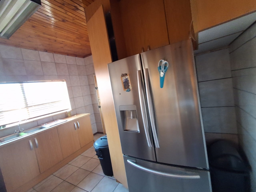 3 Bedroom Property for Sale in Oberholzer Gauteng
