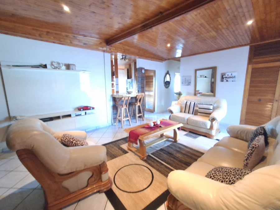 3 Bedroom Property for Sale in Oberholzer Gauteng