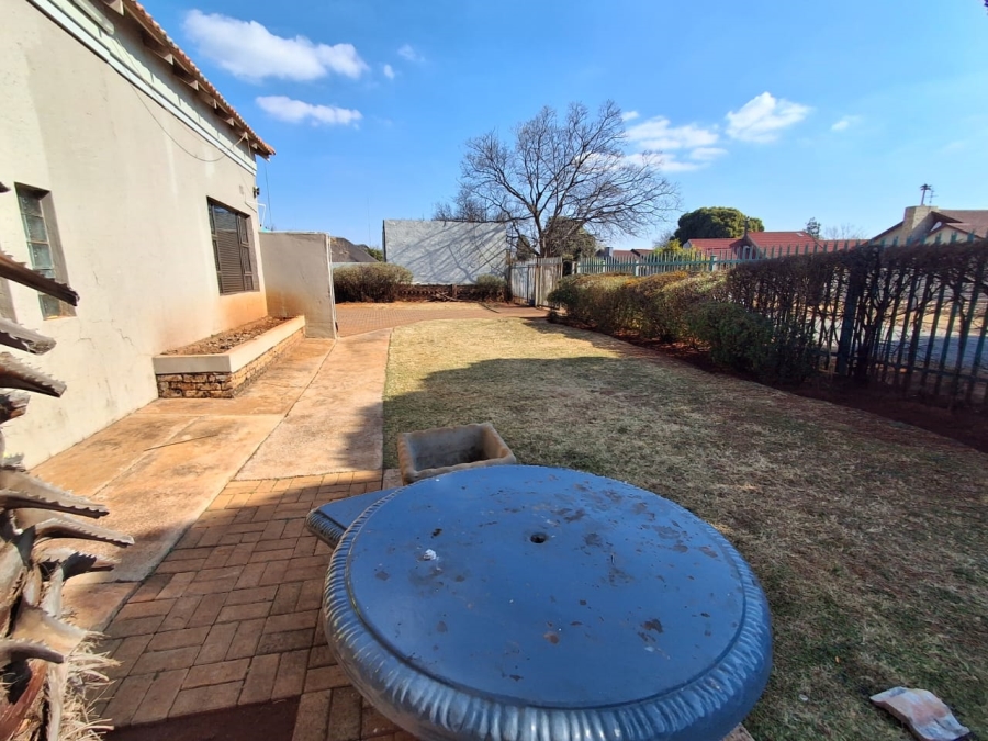 3 Bedroom Property for Sale in Oberholzer Gauteng