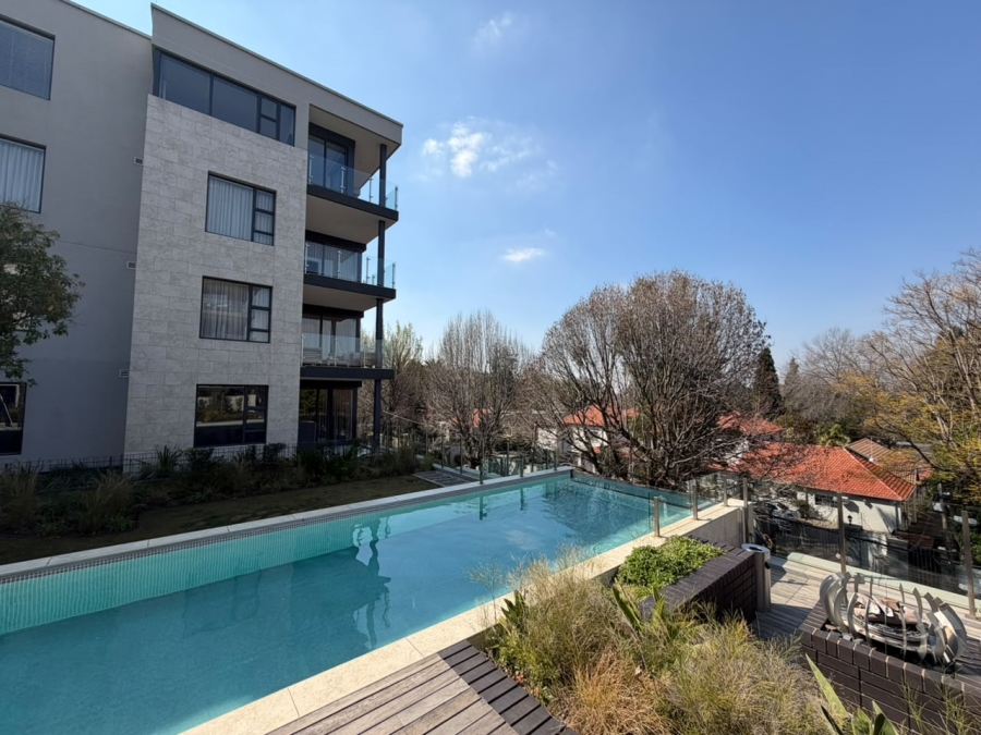 To Let 2 Bedroom Property for Rent in Houghton Estate Gauteng