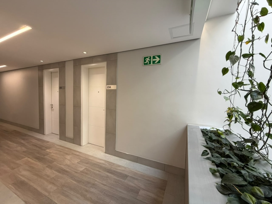 To Let 2 Bedroom Property for Rent in Houghton Estate Gauteng
