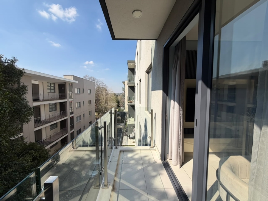 To Let 2 Bedroom Property for Rent in Houghton Estate Gauteng