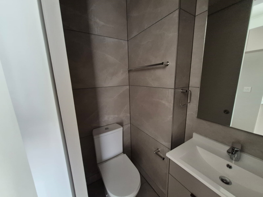 To Let 1 Bedroom Property for Rent in Rosebank Gauteng
